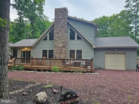 56 Kipling Ln, Albrightsville, PA 18210