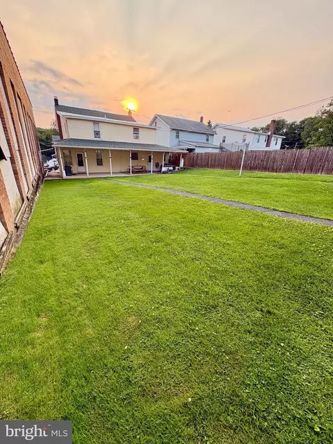 39 Spring St, Weatherly, PA 18255