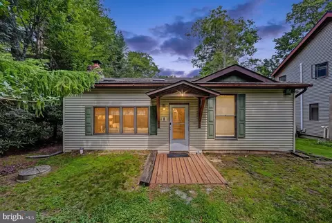 27 W Fern, Lake Harmony, PA 18624