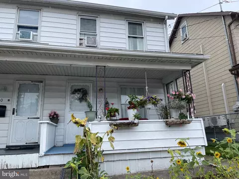 62 Berwick St, Beaver Meadows, PA 18216
