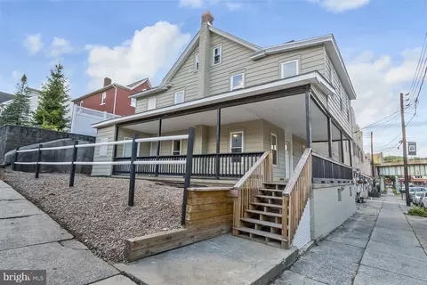 509 3rd St, Palmerton, PA 18071