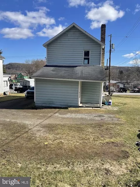 1613 Robinson Ave, Hyde, PA 16843 photo 4