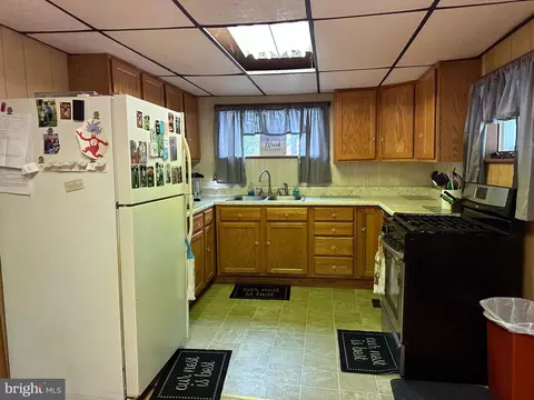 60 Mini St, Grassflat, PA 16839 photo 5