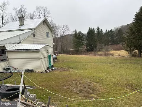 60 Mini St, Grassflat, PA 16839 photo 2