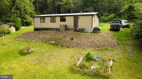 886 Ashland Rd, Osceola Mills, PA 16666
