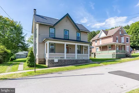 428 Thompson St, Curwensville, PA 16833