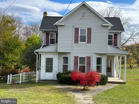 596 Maple St, Lanse, PA 16849