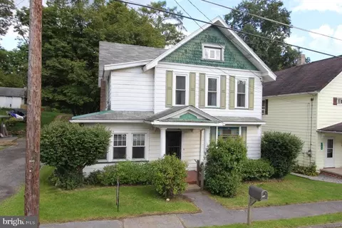 106 6th St, Grampian, PA 16838