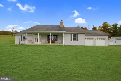 151 South St, Rockton, PA 15856