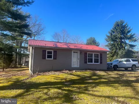 15 Douglas Ln, Morrisdale, PA 16858
