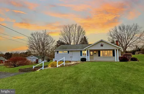 868 Fire Tower Rd, Clearfield, PA 16830