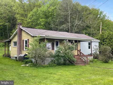 1813 R Dorey Street Ext, Clearfield, PA 16830
