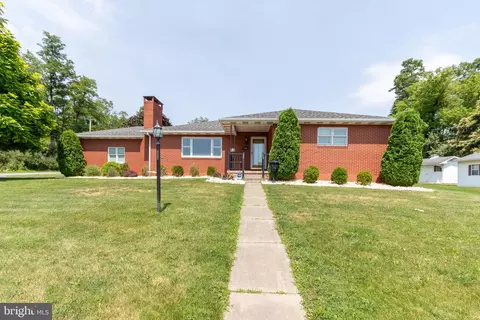 1106 Alton St, Philipsburg, PA 16866