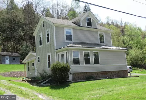 1932 Banion Rd, Madera, PA 16661