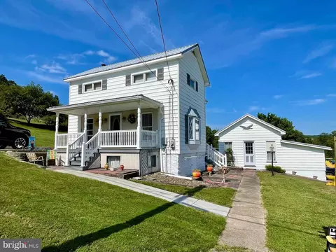 399 Deep Mine Rd, Houtzdale, PA 16651