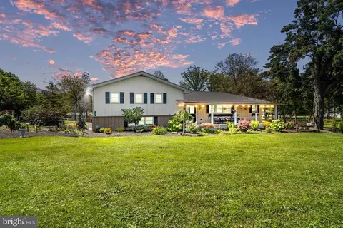 20 Groundhog Dr, Morrisdale, PA 16858