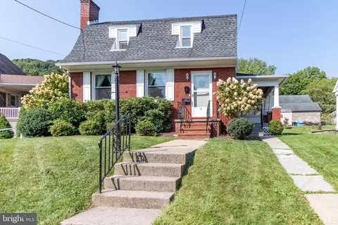 21 SW 3rd Ave, Clearfield, PA 16830