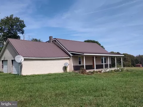 56 Cals Ln, Morrisdale, PA 16858
