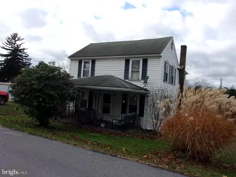 111 Cambria St, Grassflat, PA 16839