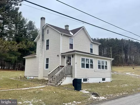 989 Elizabeth St, Coalport, PA 16627