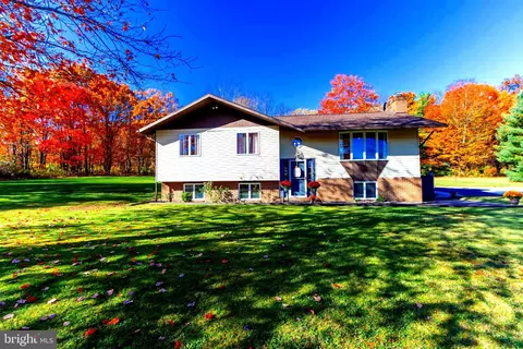 695 Clearfield St, Wallaceton, PA 16876