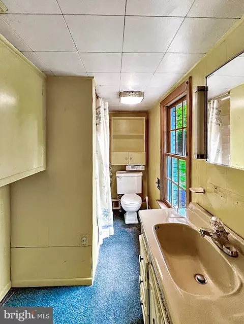Bath - 873 Maple St, Lanse, PA 16849 photo 2 of 2