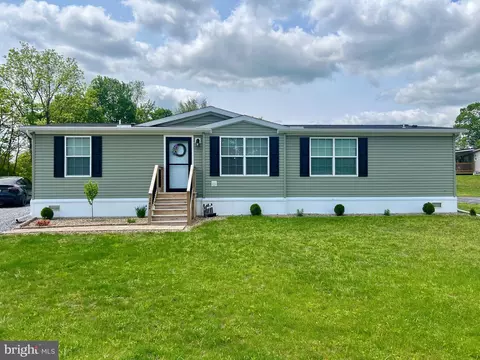 142 Meadow Ln, Morrisdale, PA 16858