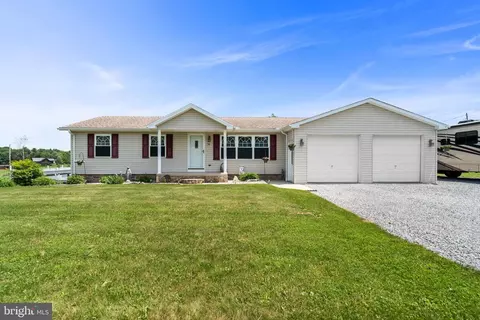 90 Cemetery Rd, Morrisdale, PA 16858