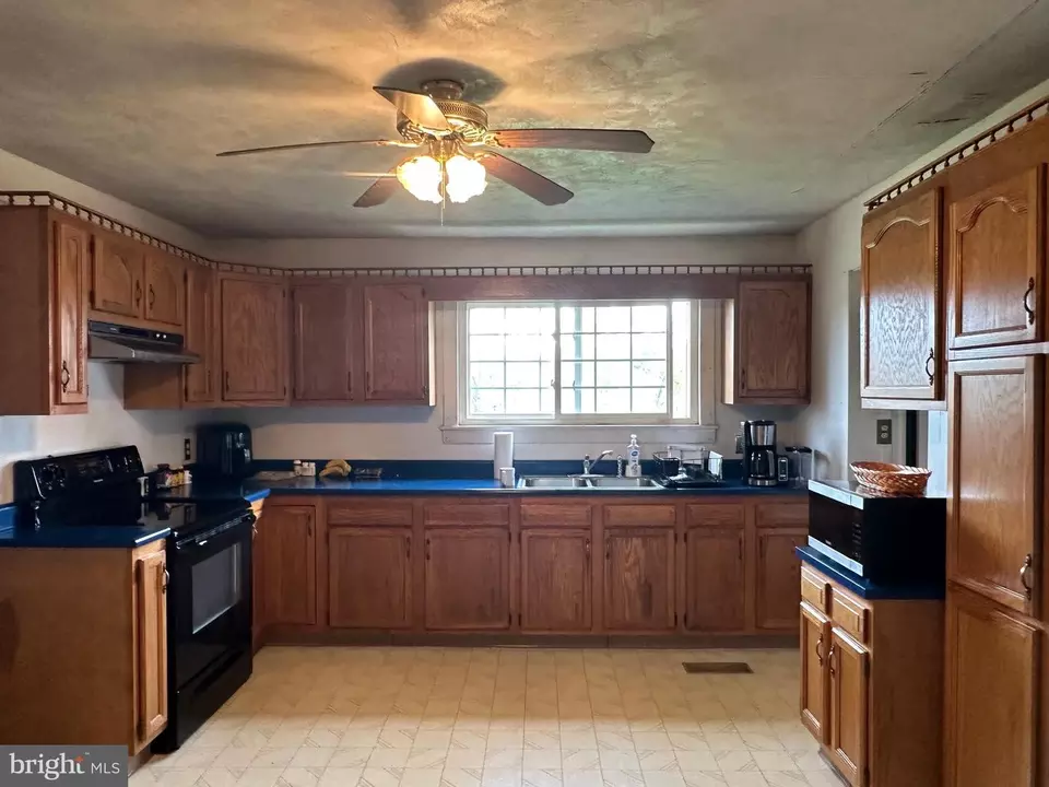 Kitchen - 1866 Morrisdale Allport Hwy, Philipsburg, PA 16866 photo 2 of 2