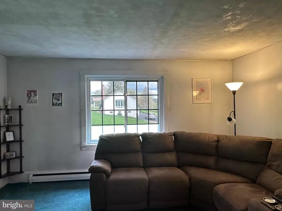 Living - 1866 Morrisdale Allport Hwy, Philipsburg, PA 16866 photo 3 of 3