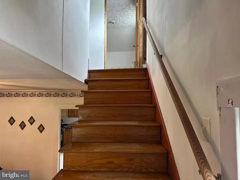 Entry Way - 1866 Morrisdale Allport Hwy, Philipsburg, PA 16866 photo 2 of 4