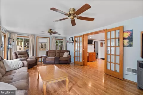 609 Elizabeth St, Houtzdale, PA 16651