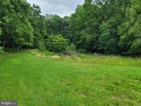Viola Pike, Smithmill, PA 16680 photo 3