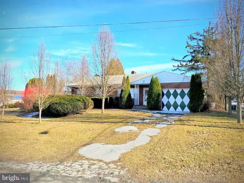 517 W Presqueisle St, Philipsburg, PA 16866