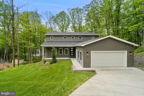 2645 Carribean Rd, Dubois, PA 15801