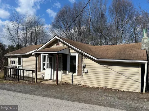 1773 Spruce St, Madera, PA 16661