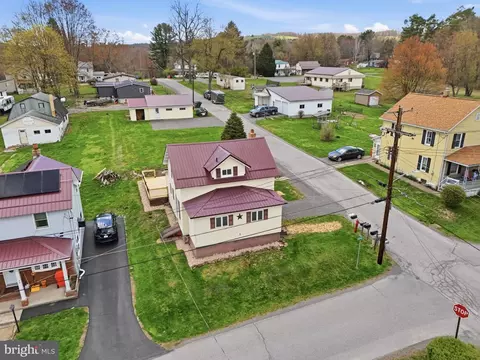 85 Allegheny St, Curwensville, PA 16833
