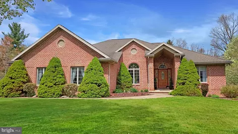3 Rocky Bend Rd, Clearfield, PA 16830