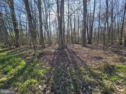 55 Smugglers Rd, Dubois, PA 15801