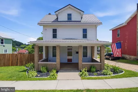 407 Stone St, Osceola Mills, PA 16666