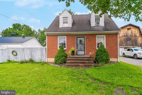 1265 Troy Hawk Run Hwy, Philipsburg, PA 16866