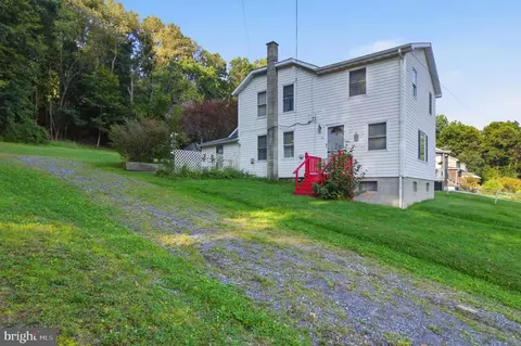 198 Dobrytown Rd, Grassflat, PA 16839