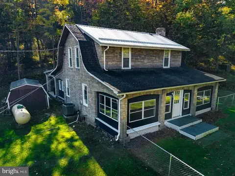 720 W Locust St, Clearfield, PA 16830