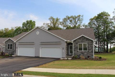 137 Bilberry Cir, Bellefonte, PA 16823