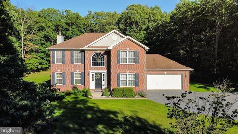 108 Rockwood Dr, Philipsburg, PA 16866