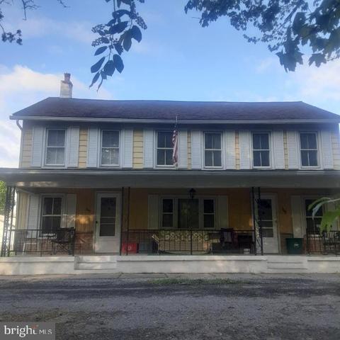 100-102 Water St, Millheim, PA 16854