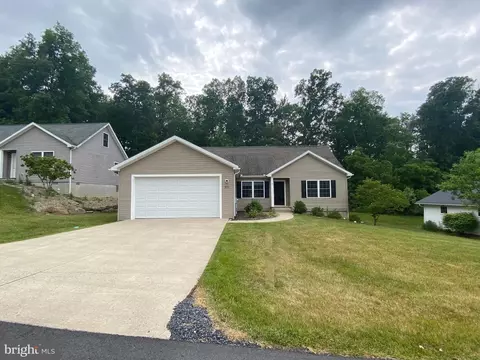 271 Timberwood Trl, Centre Hall, PA 16828
