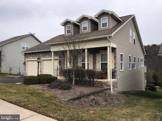154 Honors Ln, State College, PA 16803
