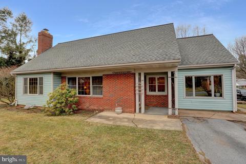 145 Waupelani Dr, State College, PA 16801