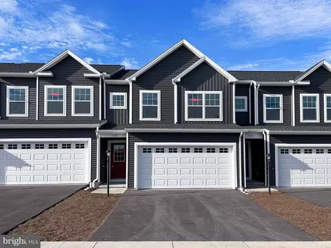 135 Jack Pine Way, Port Matilda, PA 16870